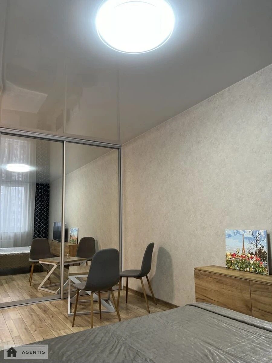 Apartment for rent 2 rooms, 51 m², 11th fl./25 floors. 3, Baltiyskiy 3, Kyiv. 