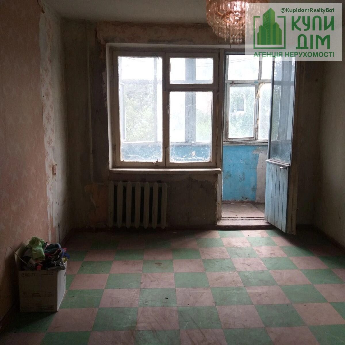 Apartments for sale 2 rooms, 40 m², 3rd fl./5 floors. Vulytsya Heroyiv Ryatuvalnykiv - Volkova , Kropyvnytskyy. 