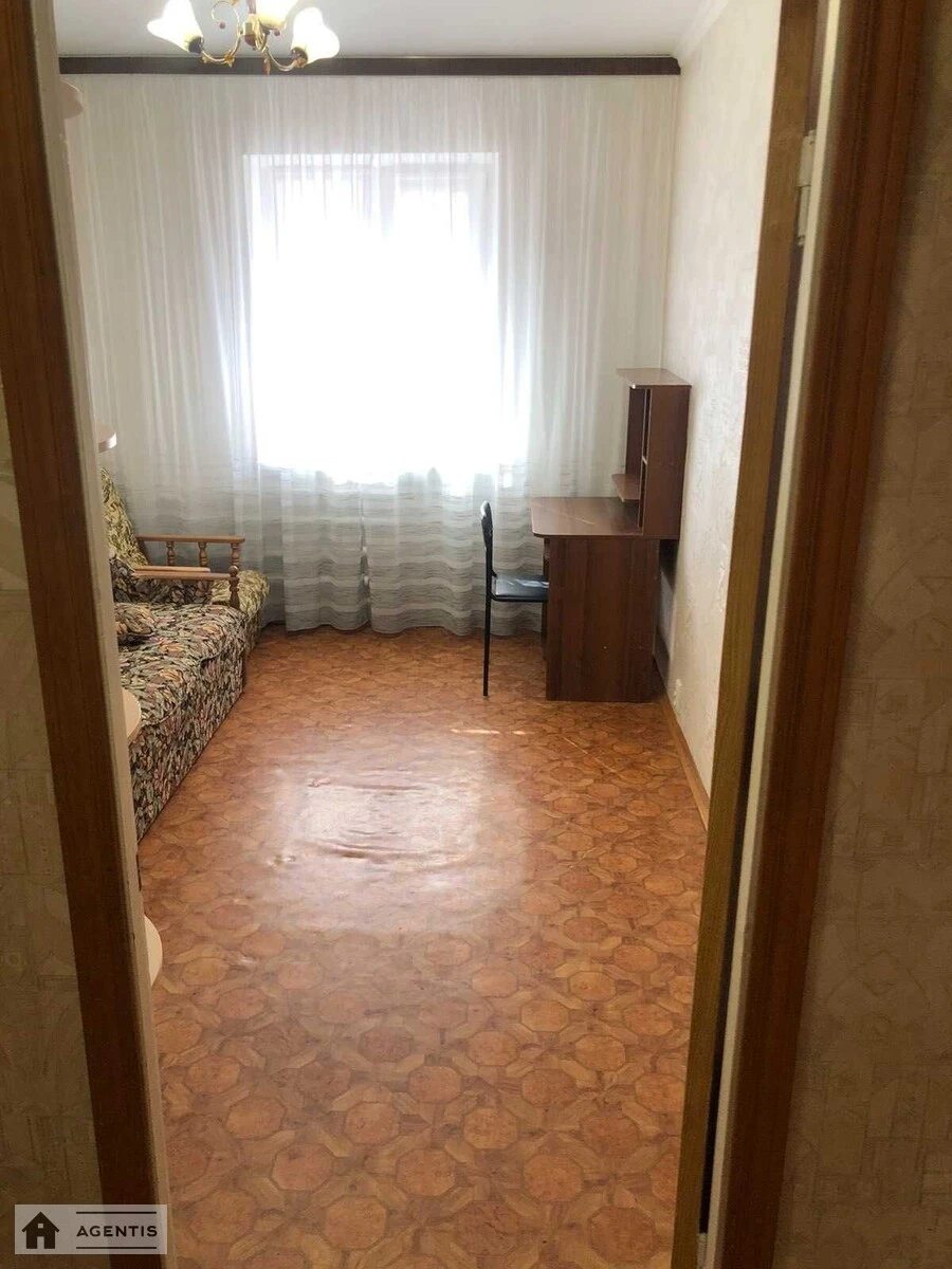 Apartment for rent 2 rooms, 52 m², 5th fl./9 floors. Tetyany Yablonskoyi vul., Kyiv. 