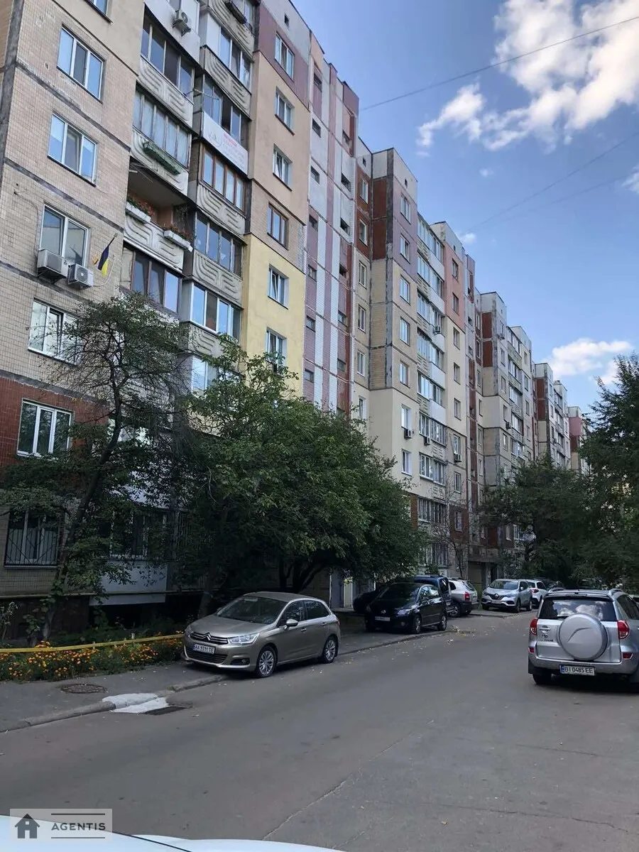 Здам квартиру 2 кімнати, 52 m², 5 пов./9 поверхів. Тетяни Яблонської вул., Київ. 