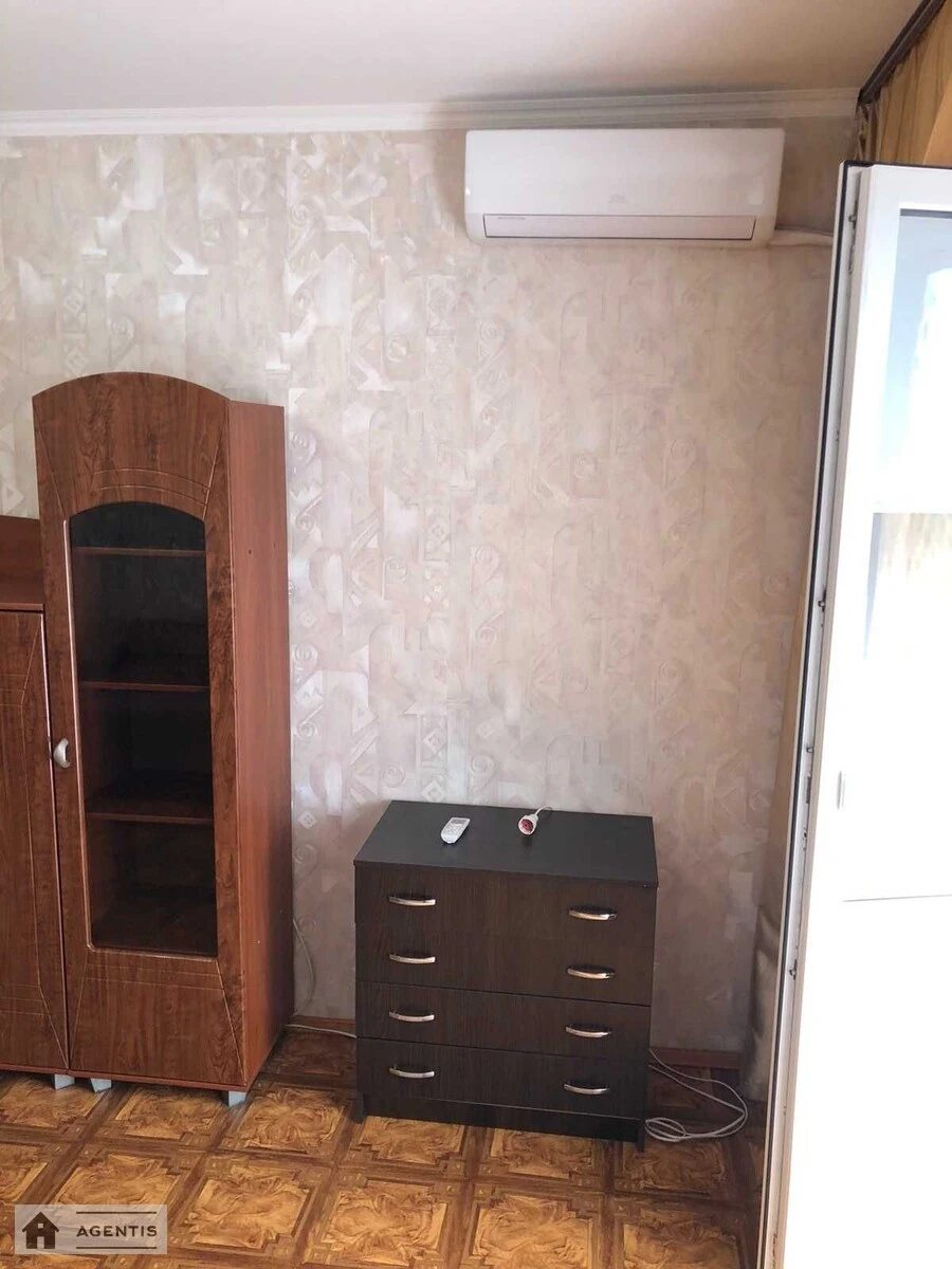 Здам квартиру 2 кімнати, 52 m², 5 пов./9 поверхів. Тетяни Яблонської вул., Київ. 