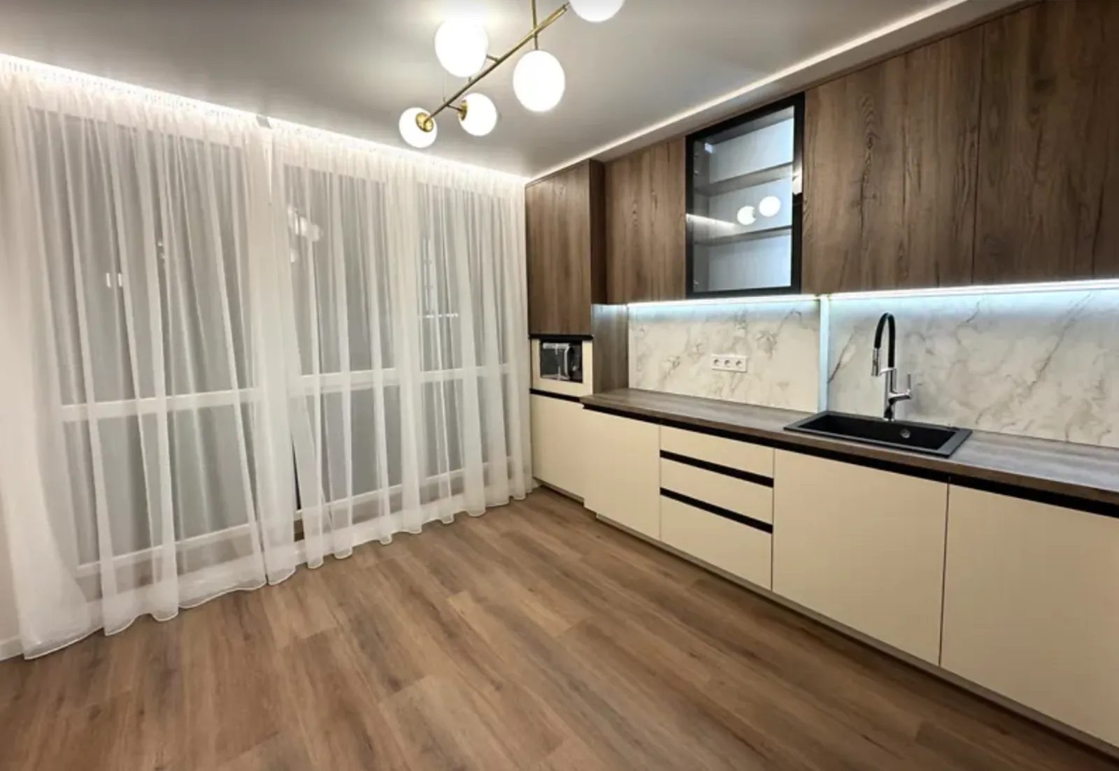 Apartments for sale 2 rooms, 47 m², 3rd fl./10 floors. Дружба, Ternopil. 