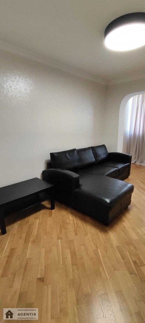 Apartment for rent 2 rooms, 65 m², 12th fl./16 floors. 56, Kharkivske 56, Kyiv. 