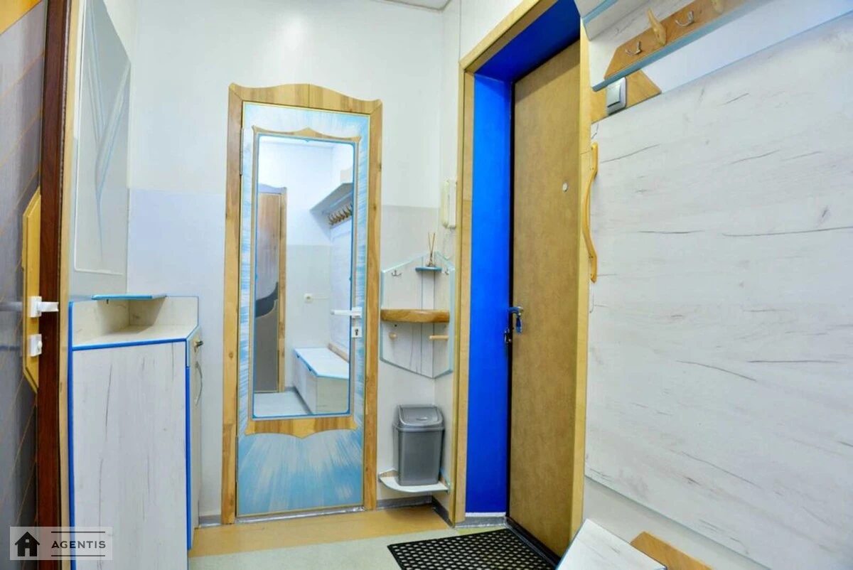 Здам квартиру 1 кімната, 41 m², 4 пов./9 поверхів. Дарницький район, Київ. 