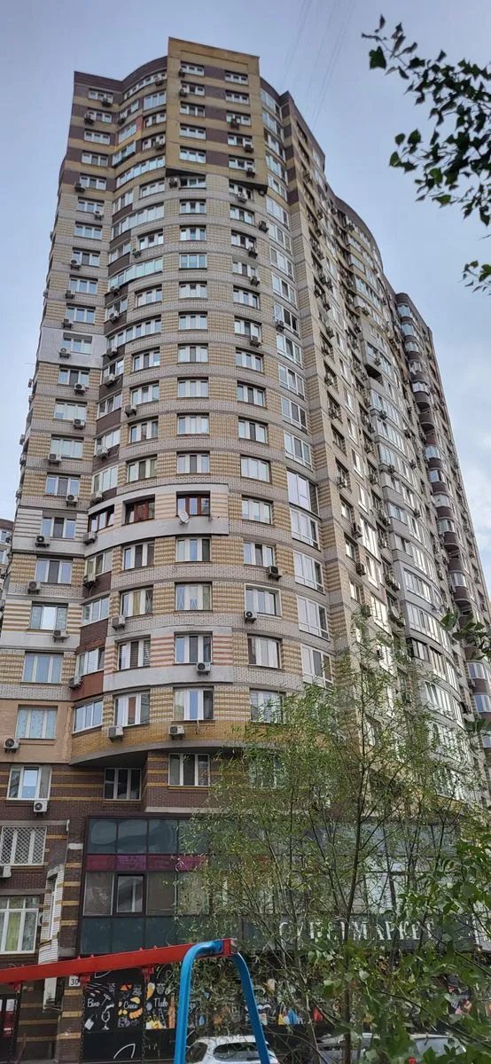 Здам квартиру 4 кімнати, 135 m², 17 пов./20 поверхів. 30, Анни Ахматової вул., Київ. 