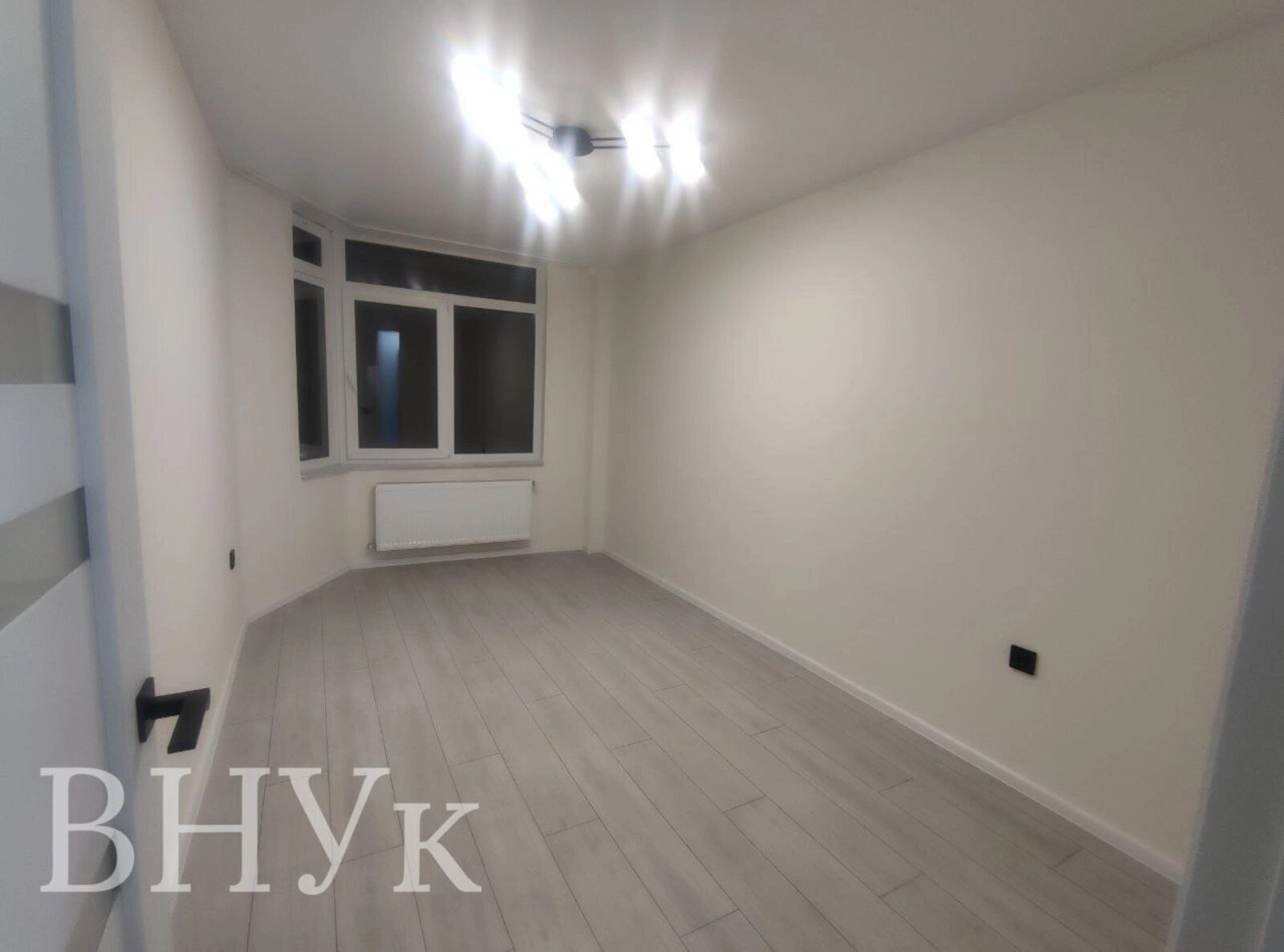 Apartments for sale 3 rooms, 61 m², 2nd fl./11 floors. Kyyivska vul., Ternopil. 