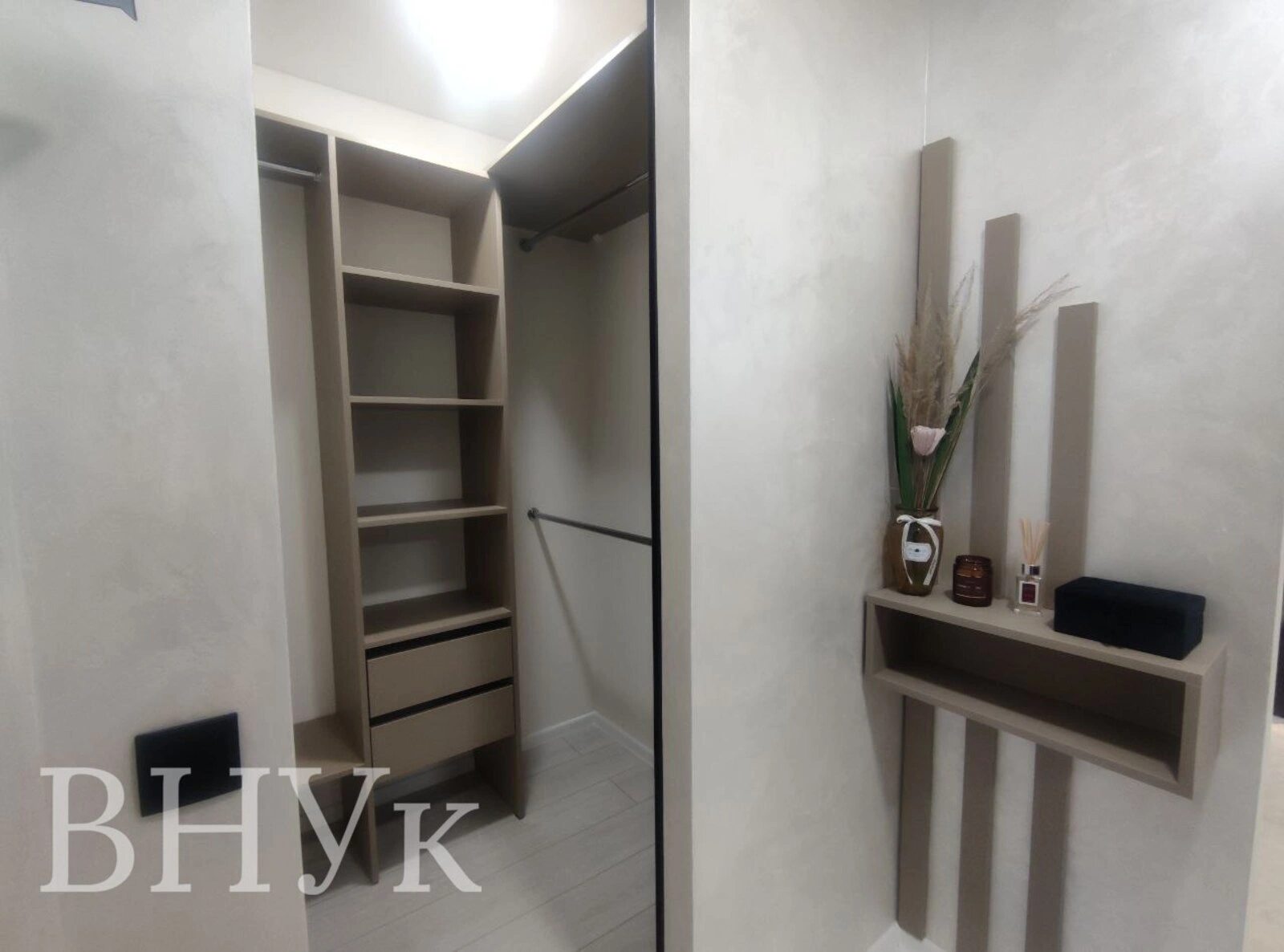 Продаж квартири 3 кімнати, 61 m², 2 пов./11 поверхів. Київська вул., Тернопіль. 