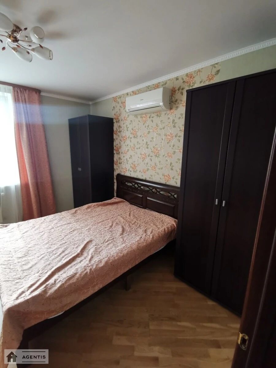 Здам квартиру 2 кімнати, 71 m², 4 пов./16 поверхів. 14, Миколи Руденка бульв. (Кольцова), Київ. 