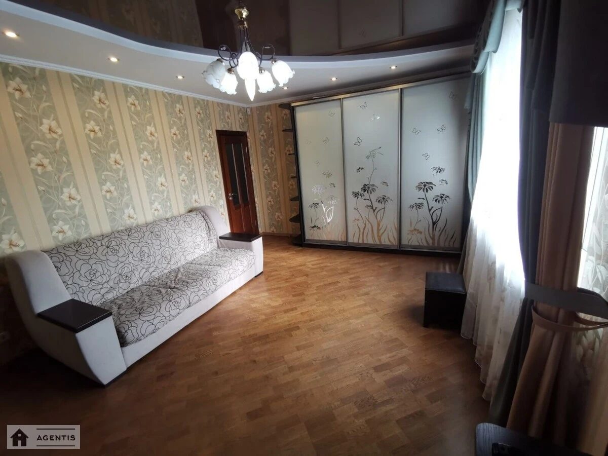 Apartment for rent 2 rooms, 71 m², 4th fl./16 floors. 14, Mykoly Rudenka bulv. Koltsova, Kyiv. 