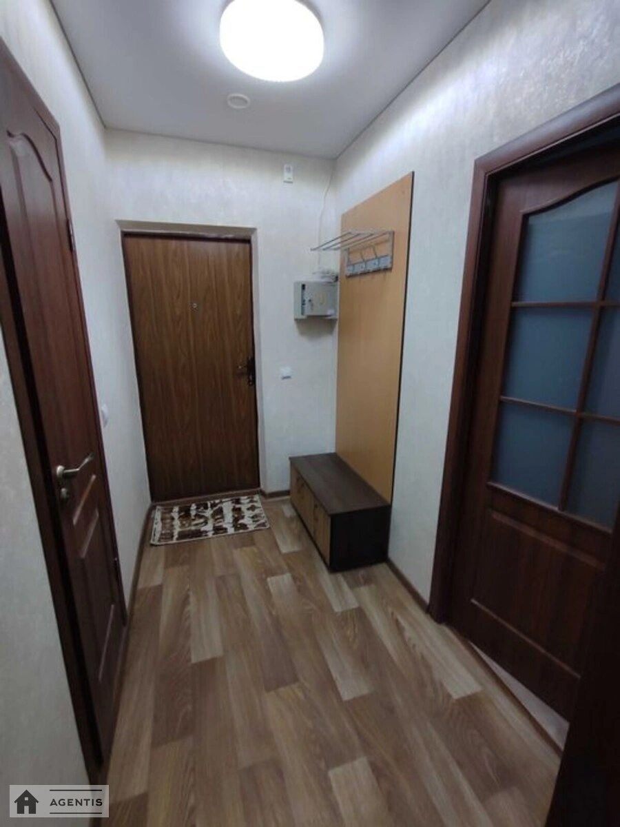 Сдам квартиру 1 комната, 36 m², 12 эт./25 этажей. 7, Софії Русової вул., Киев. 