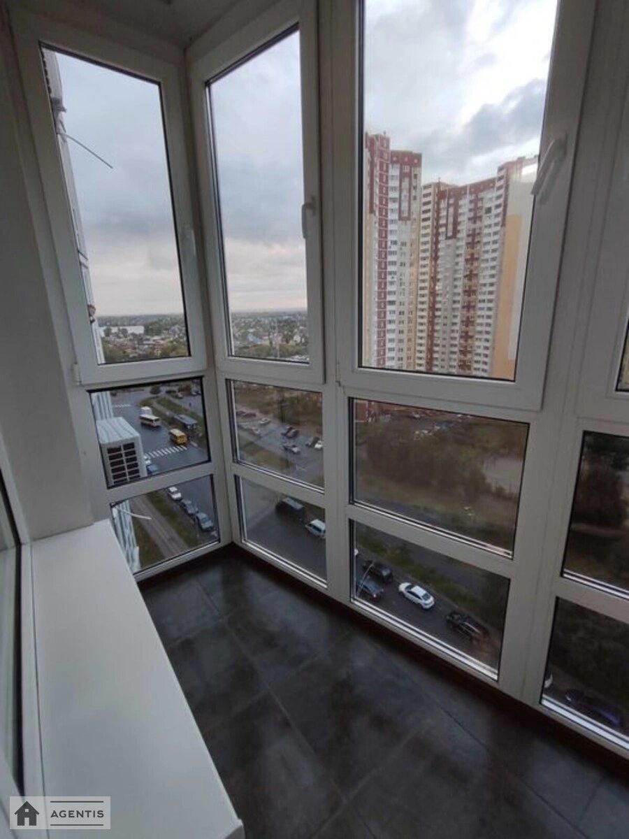 Сдам квартиру 1 комната, 36 m², 12 эт./25 этажей. 7, Софії Русової вул., Киев. 