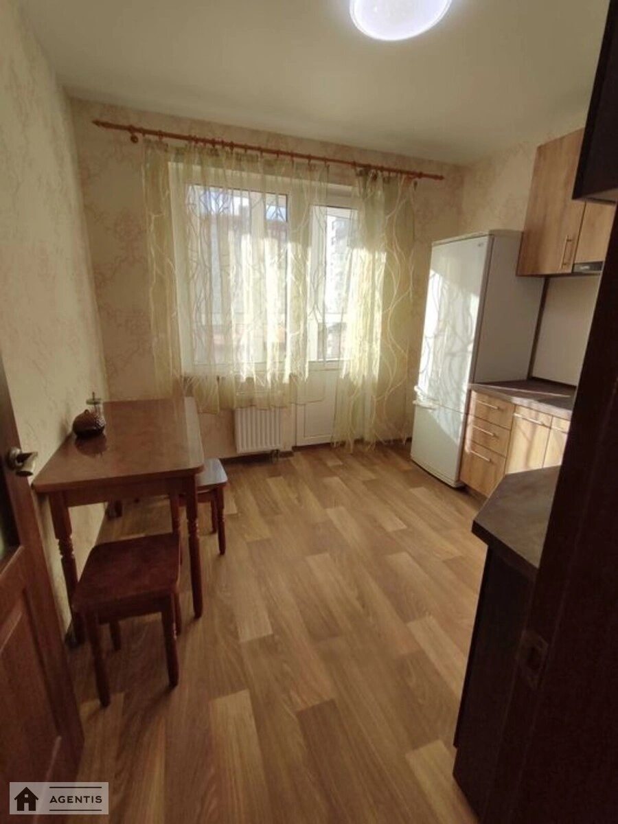 Сдам квартиру 1 комната, 36 m², 12 эт./25 этажей. 7, Софії Русової вул., Киев. 