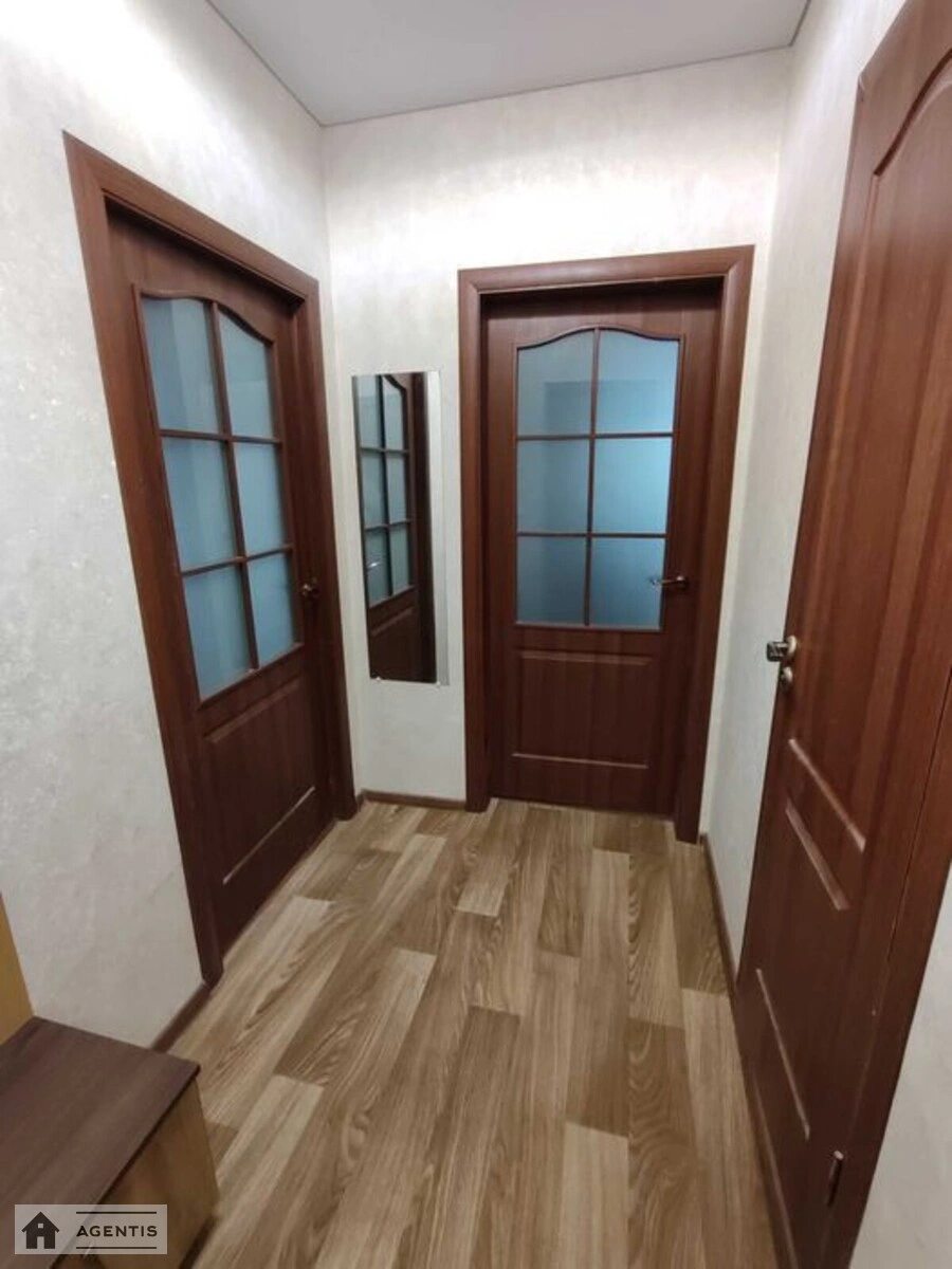 Сдам квартиру 1 комната, 36 m², 12 эт./25 этажей. 7, Софії Русової вул., Киев. 