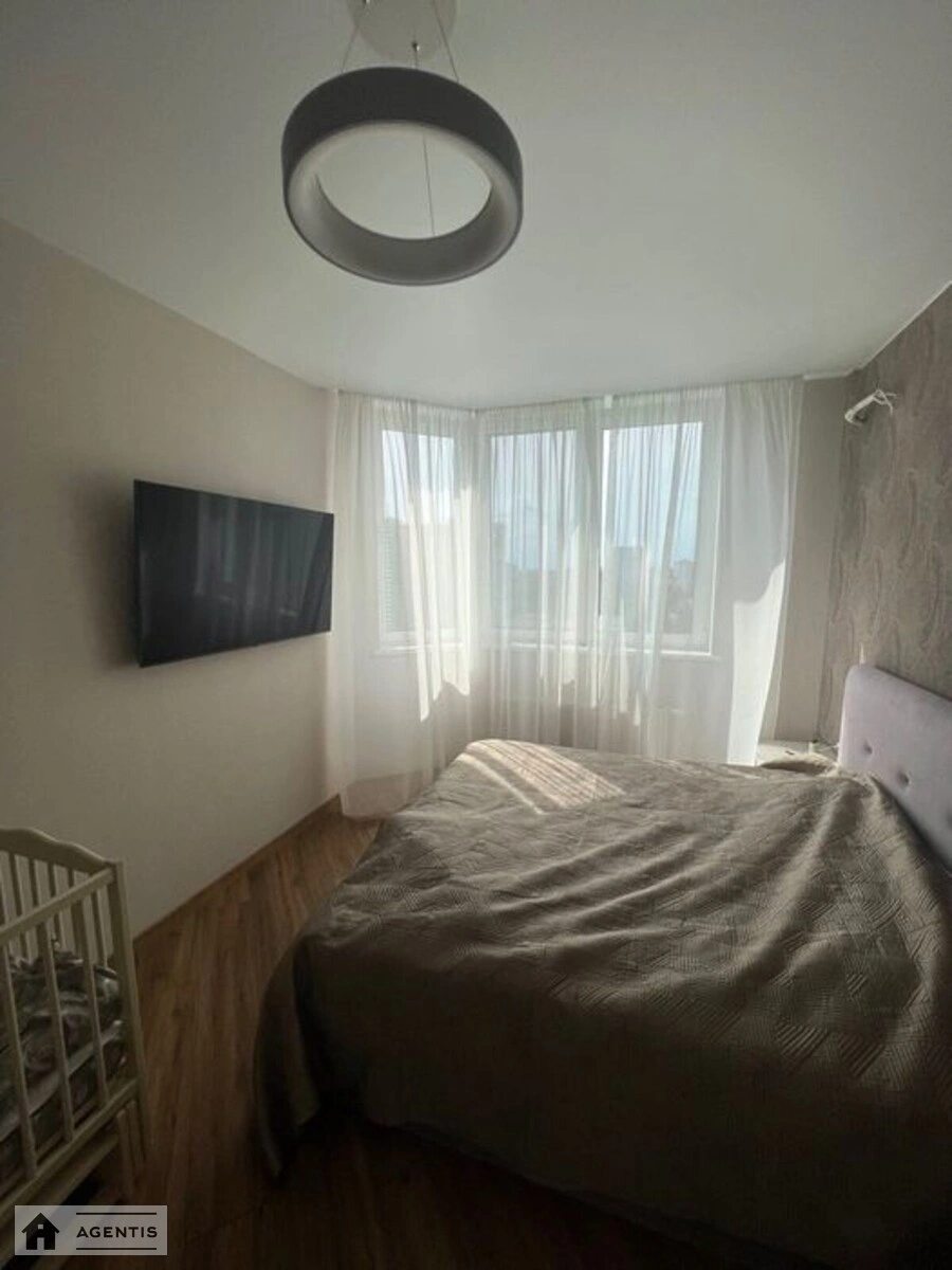 Сдам квартиру 2 комнаты, 59 m², 18 эт./25 этажей. 2, Отрадный 2, Киев. 