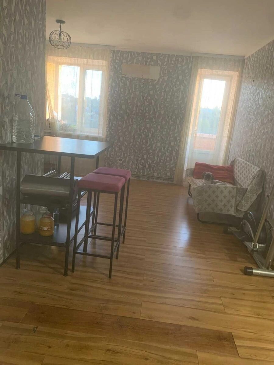 Продаж квартири 2 кімнати, 54 m², 7 пов./9 поверхів. Подільський (ленінський), Кропивницький. 