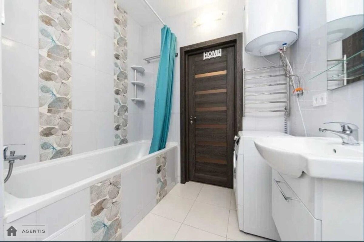 Сдам квартиру 2 комнаты, 50 m², 2 эт./25 этажей. 7, Олени Пчілки вул., Киев. 