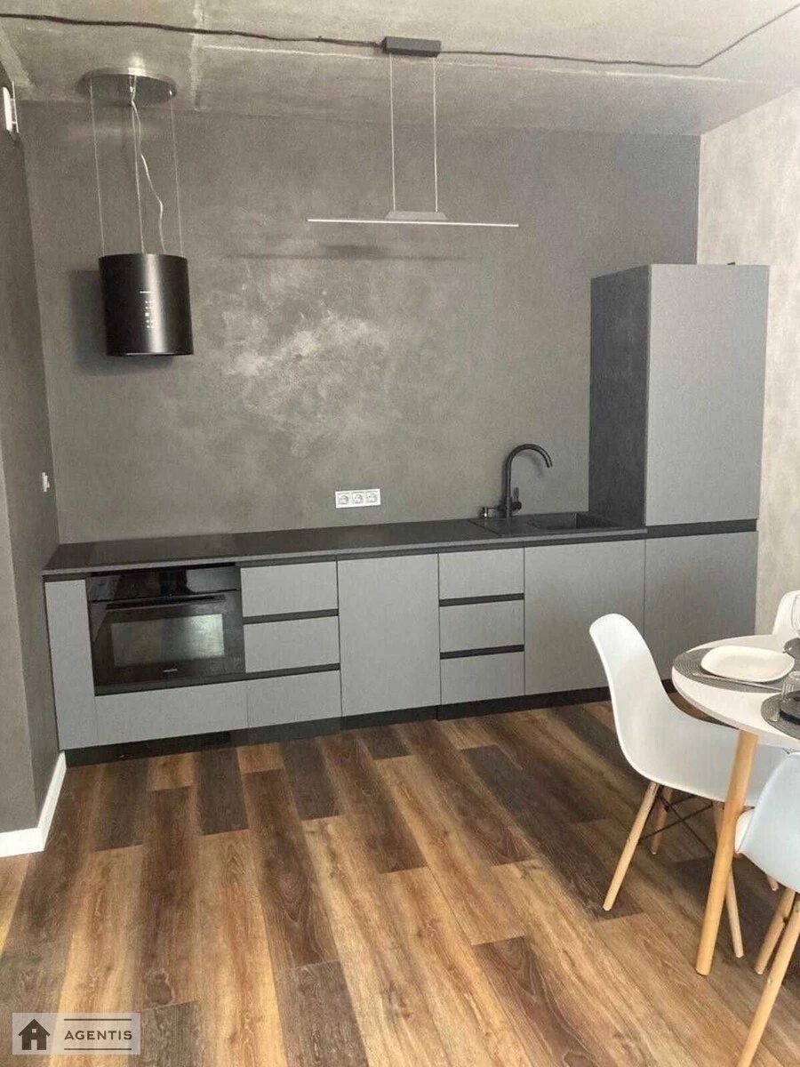 Сдам квартиру 2 комнаты, 60 m², 7 эт./20 этажей. 27, Златоустівська вул., Киев. 