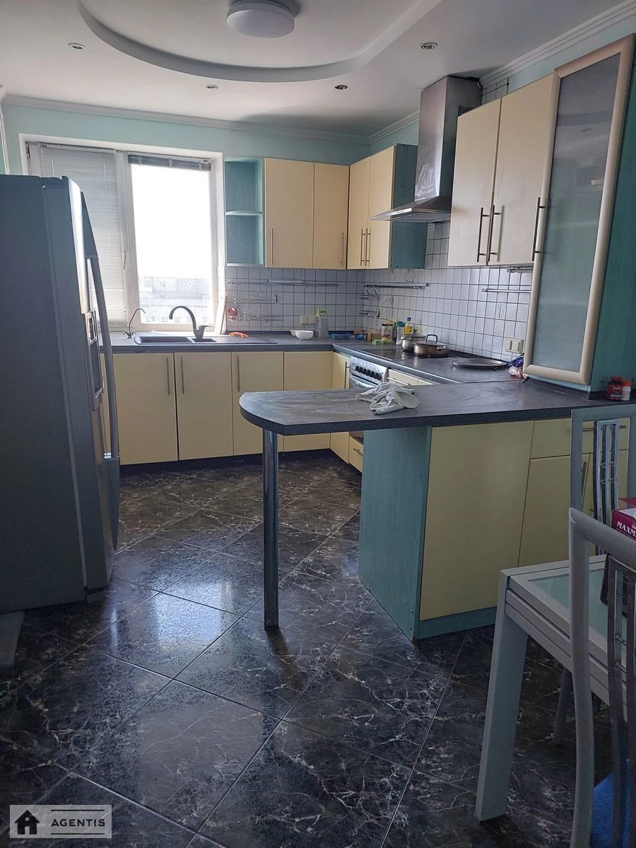 Apartment for rent 4 rooms, 120 m², 12th fl./16 floors. 31, Mykhayla Kotelnykova vul., Kyiv. 