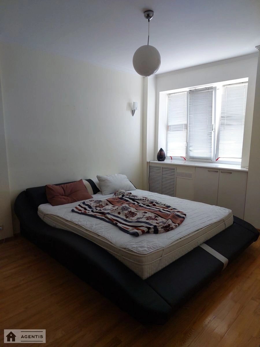 Apartment for rent 4 rooms, 120 m², 12th fl./16 floors. 31, Mykhayla Kotelnykova vul., Kyiv. 