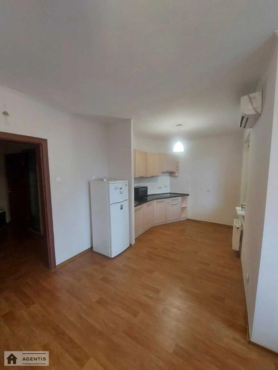 Сдам квартиру 1 комната, 36 m², 18 эт./25 этажей. 1, Софії Русової вул., Киев. 