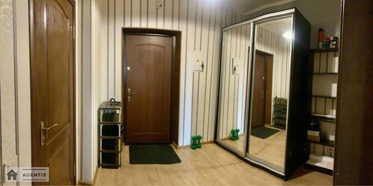 Apartment for rent 1 room, 42 m², 3rd fl./25 floors. 16, Voskresenska 16, Kyiv. 