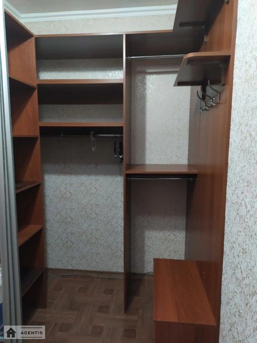 Сдам квартиру 1 комната, 48 m², 19 эт./23 этажа. 9, Академіка Глушкова просп., Киев. 