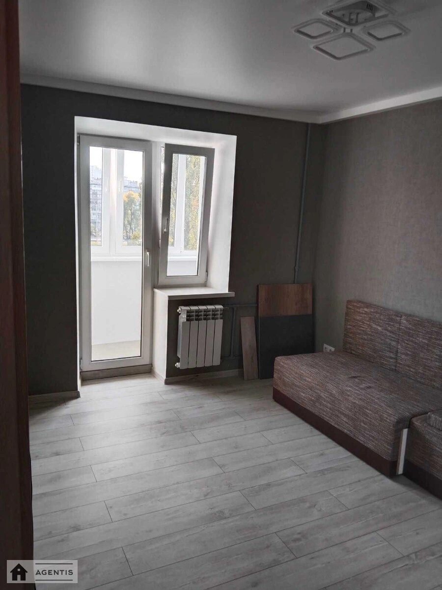 Apartment for rent 1 room, 47 m², 5th fl./9 floors. 5, Entuziastiv 5, Kyiv. 