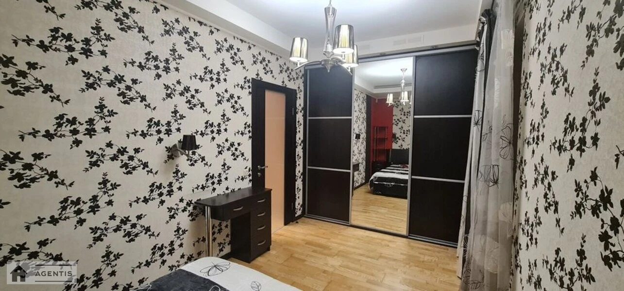 Apartment for rent 2 rooms, 45 m², 2nd fl./5 floors. 4, Mariyi Pryymachenko bulv., Kyiv. 