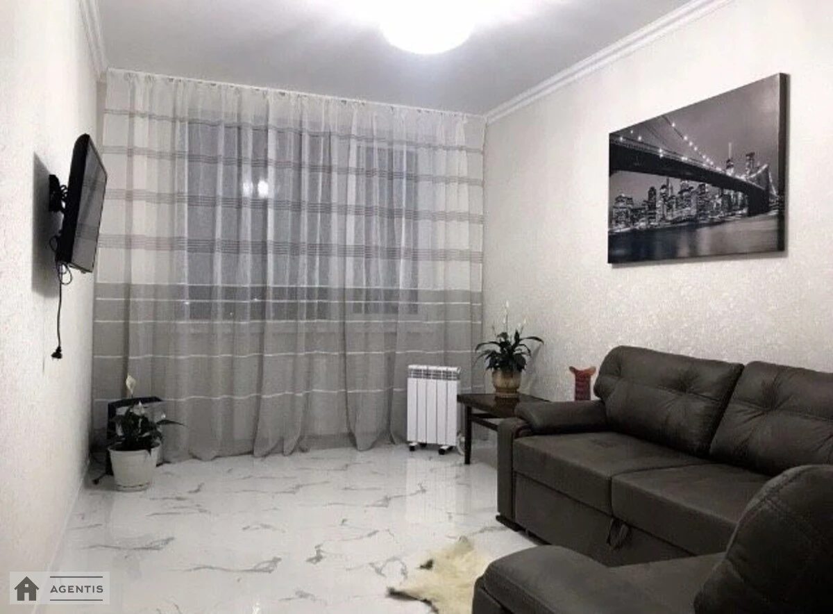 Сдам квартиру 1 комната, 40 m², 22 эт./25 этажей. 20, Родини Крістерів вул., Киев. 