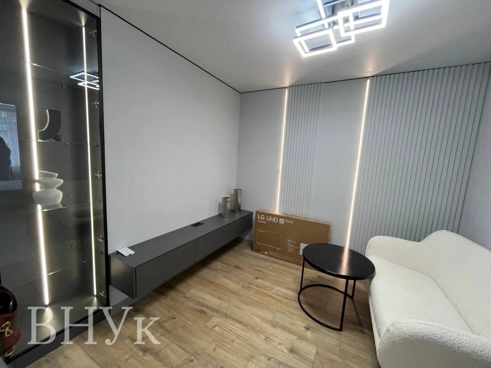 Продаж квартири 3 кімнати, 57 m², 8 пов./11 поверхів. 9, Київська вул., Тернопіль. 