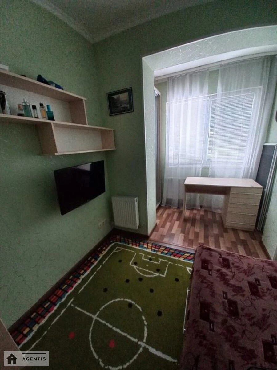 Здам квартиру 2 кімнати, 41 m², 1 пов./5 поверхів. 55, Щаслива вул., Київ. 