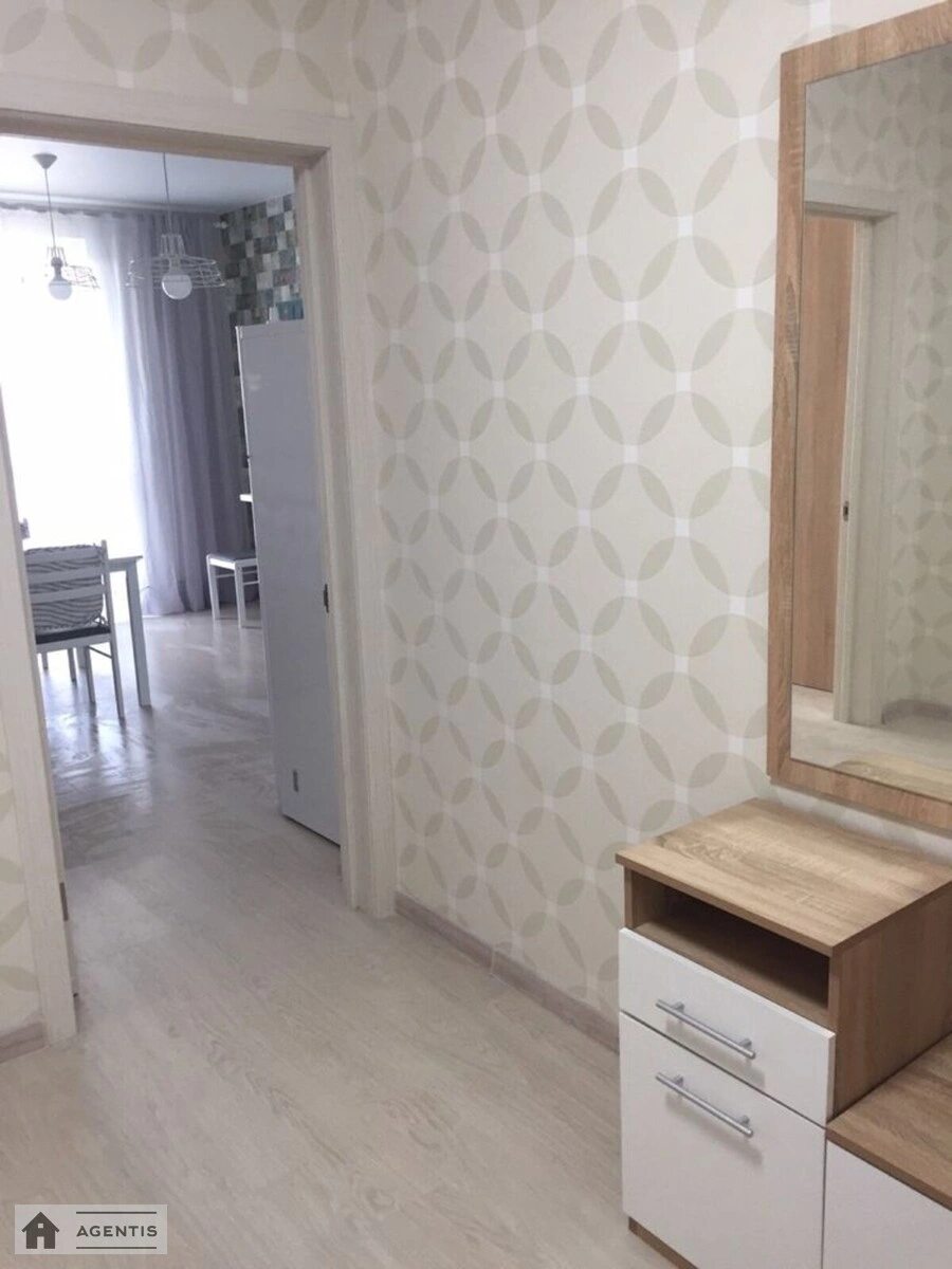 Здам квартиру 1 кімната, 52 m², 21 пов./25 поверхів. 40, Ревуцького 40, Київ. 