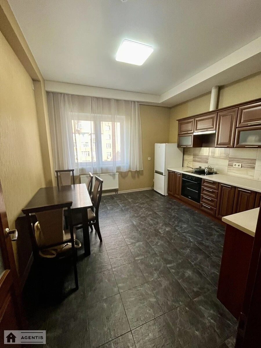 Apartment for rent 3 rooms, 105 m², 6th fl./14 floors. Dmytrivska, Kyiv. 