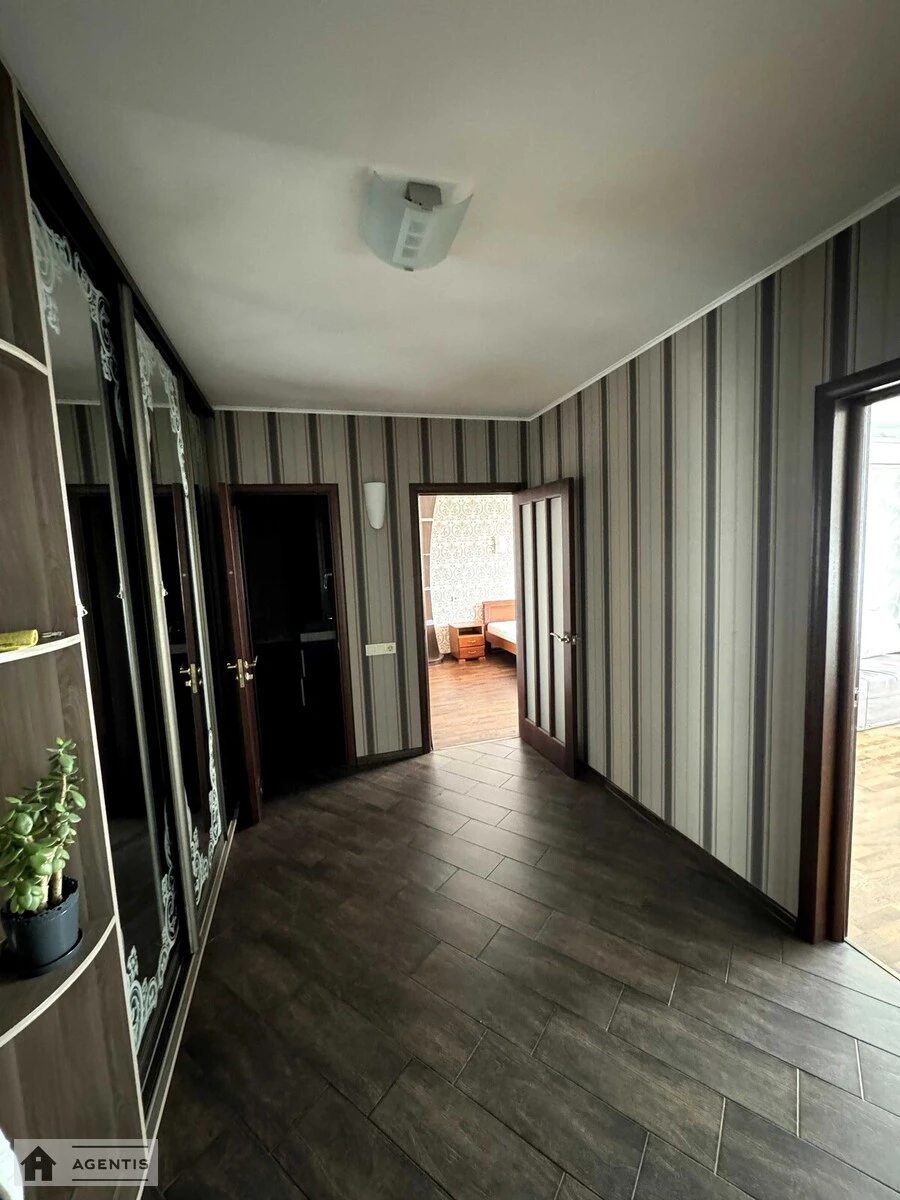 Apartment for rent 2 rooms, 77 m², 12th fl./17 floors. 2, Vasylya Kasiyana vul., Kyiv. 