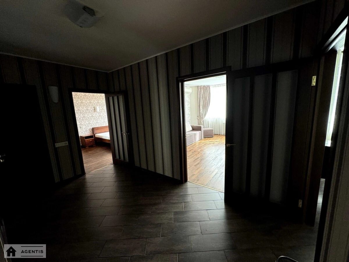 Apartment for rent 2 rooms, 77 m², 12th fl./17 floors. 2, Vasylya Kasiyana vul., Kyiv. 