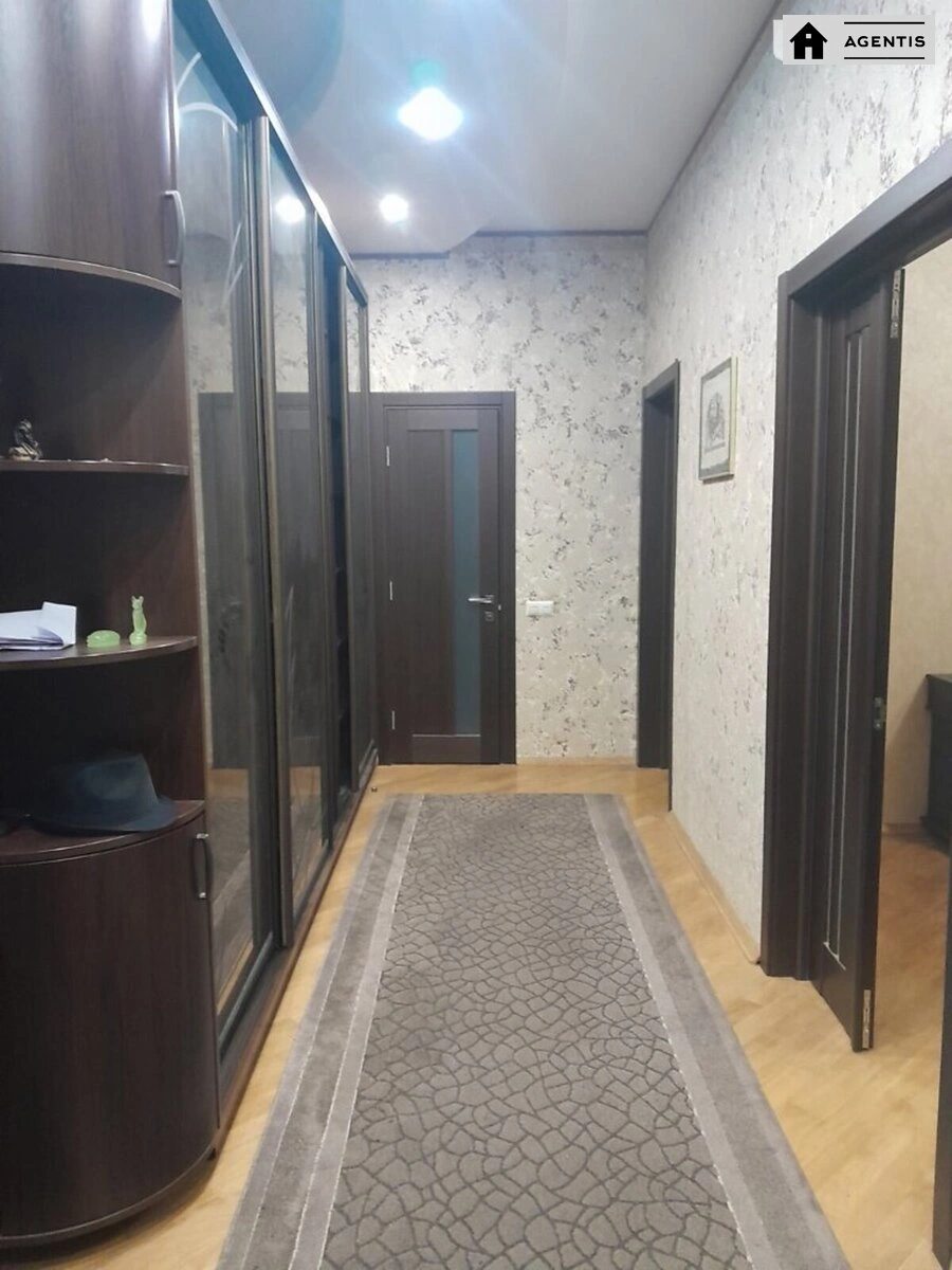 Apartment for rent 2 rooms, 79 m², 7th fl./18 floors. 4, Yuriya Popravky vul. Mykoly Lebedyeva, Kyiv. 