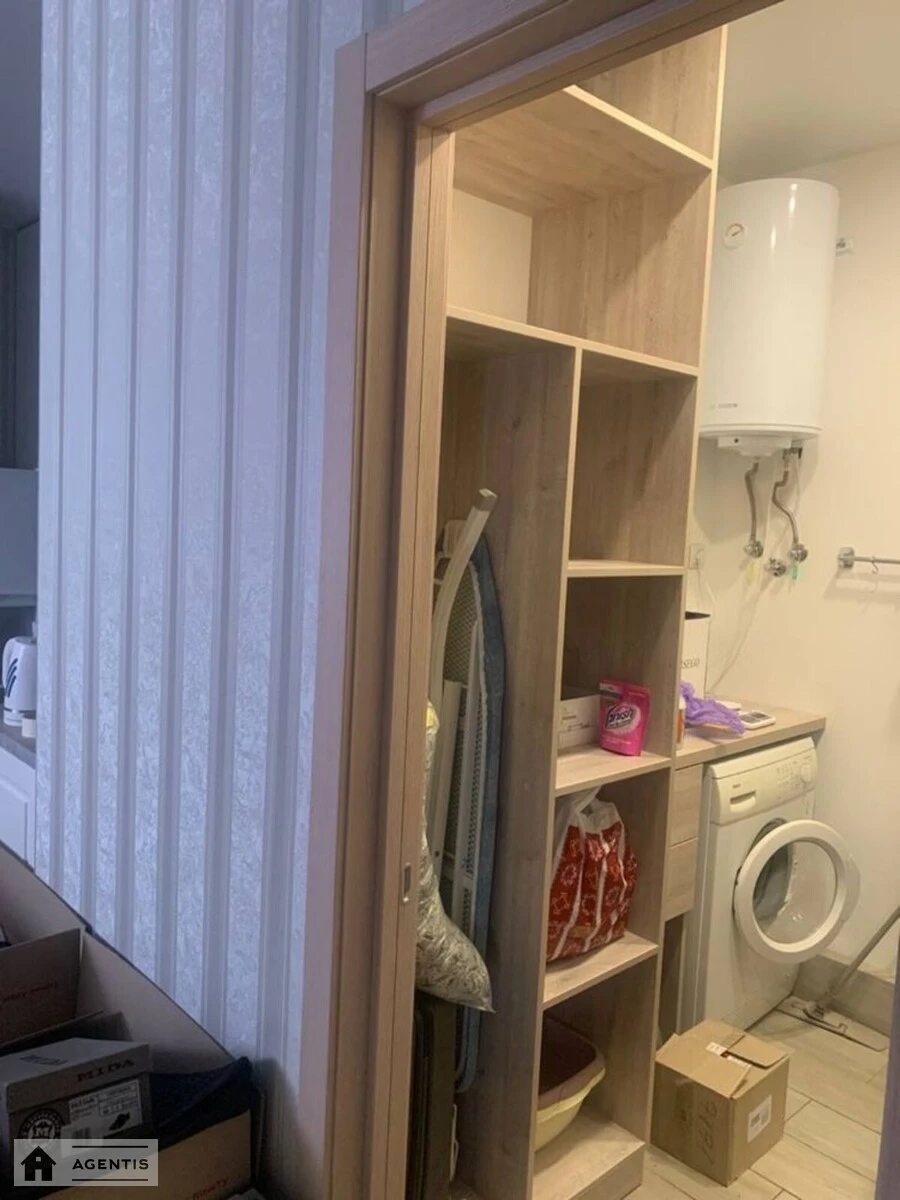 Сдам квартиру 2 комнаты, 63 m², 13 эт./25 этажей. 7, Олени Пчілки вул., Киев. 