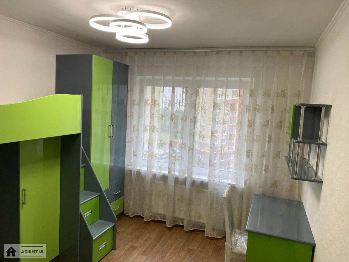 Здам квартиру 3 кімнати, 82 m², 7 пов./24 поверхи. 5, Самійла Кішки вул. (Маршала Конєва), Київ. 