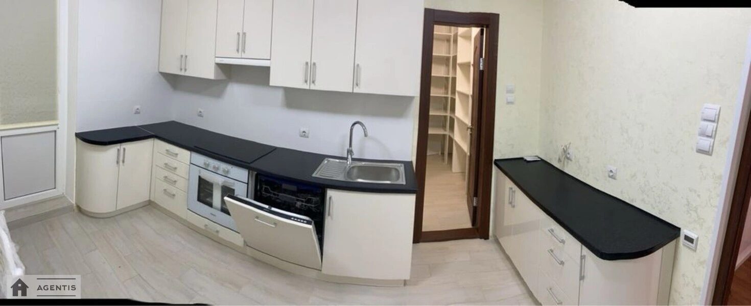 Сдам квартиру 3 комнаты, 82 m², 7 эт./24 этажа. 5, Самійла Кішки вул. (Маршала Конєва), Киев. 