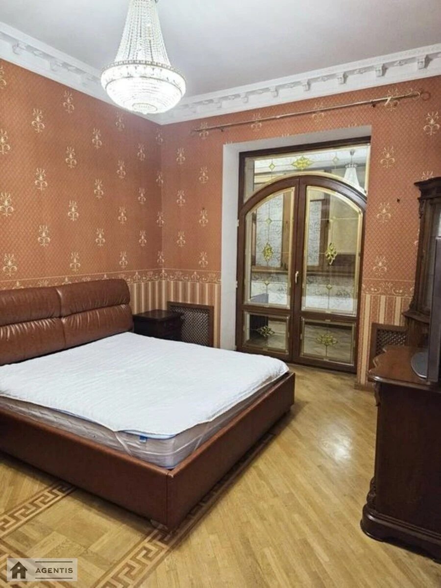 Apartment for rent 2 rooms, 81 m², 3rd fl./5 floors. 105, Saksaganskogo 105, Kyiv. 