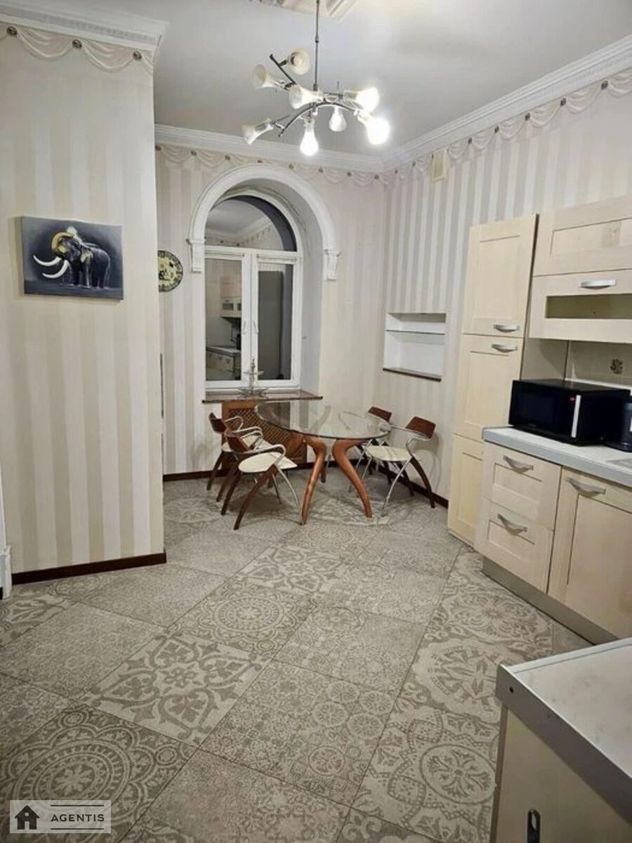 Apartment for rent 2 rooms, 81 m², 3rd fl./5 floors. 105, Saksaganskogo 105, Kyiv. 