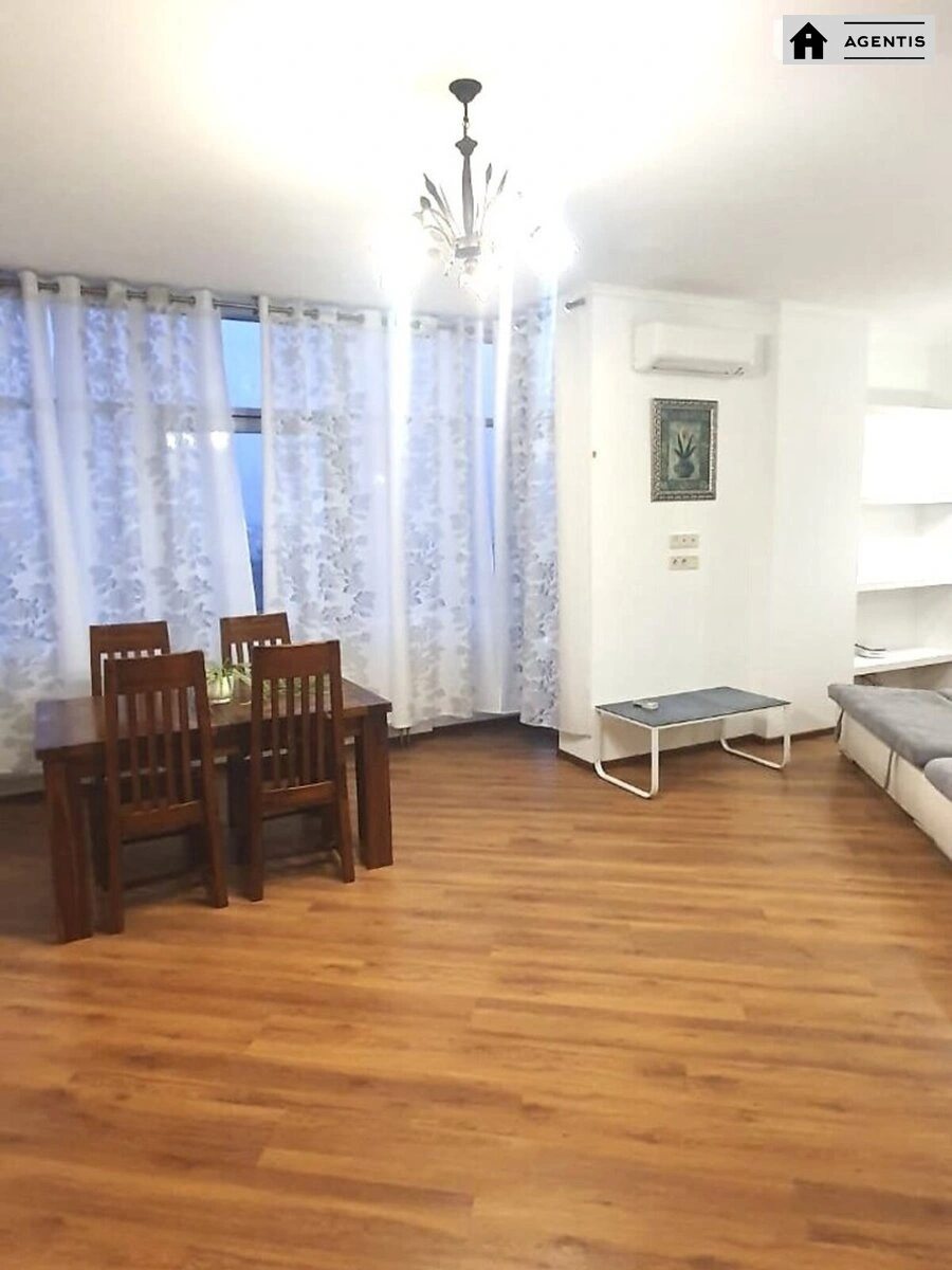 Apartment for rent 3 rooms, 100 m², 19th fl./20 floors. 8, Darnytckiy 8, Kyiv. 