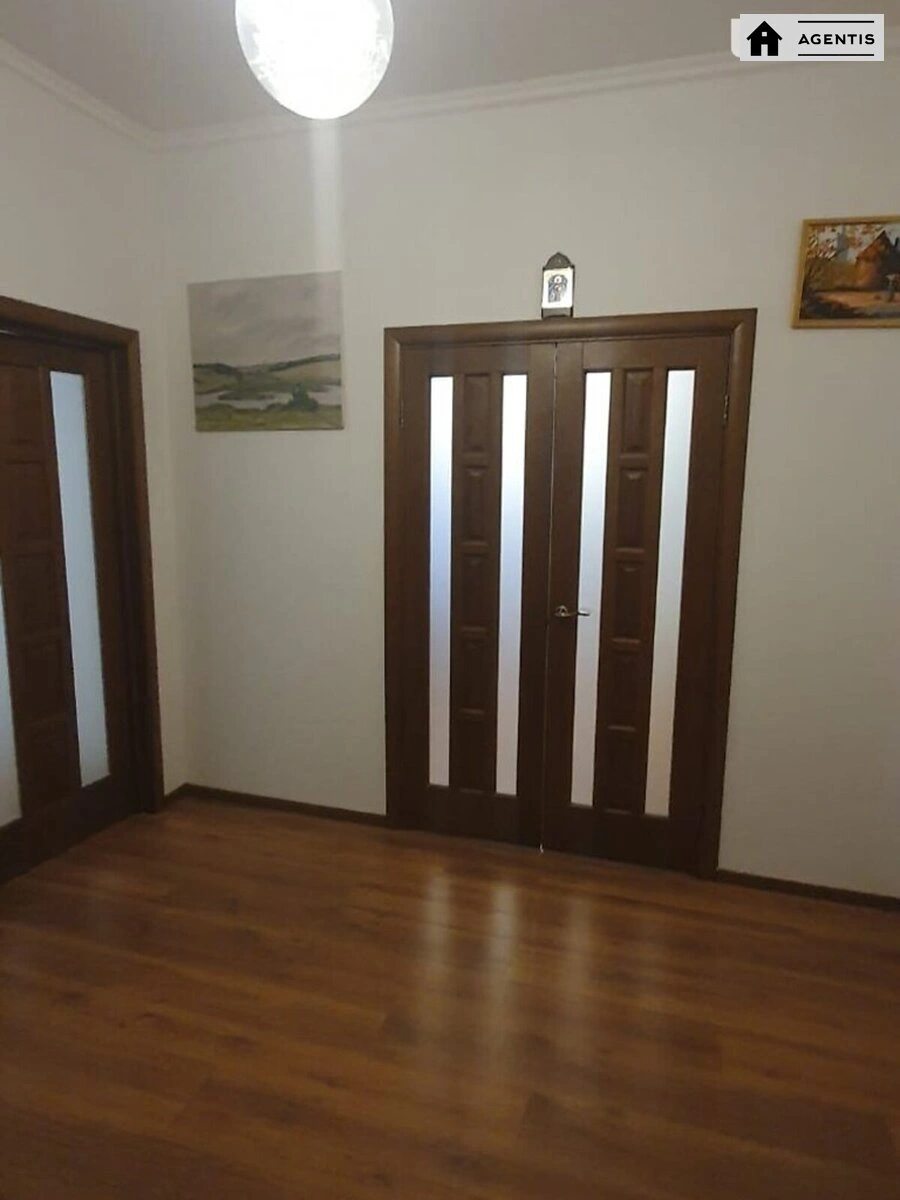 Apartment for rent 3 rooms, 100 m², 19th fl./20 floors. 8, Darnytckiy 8, Kyiv. 