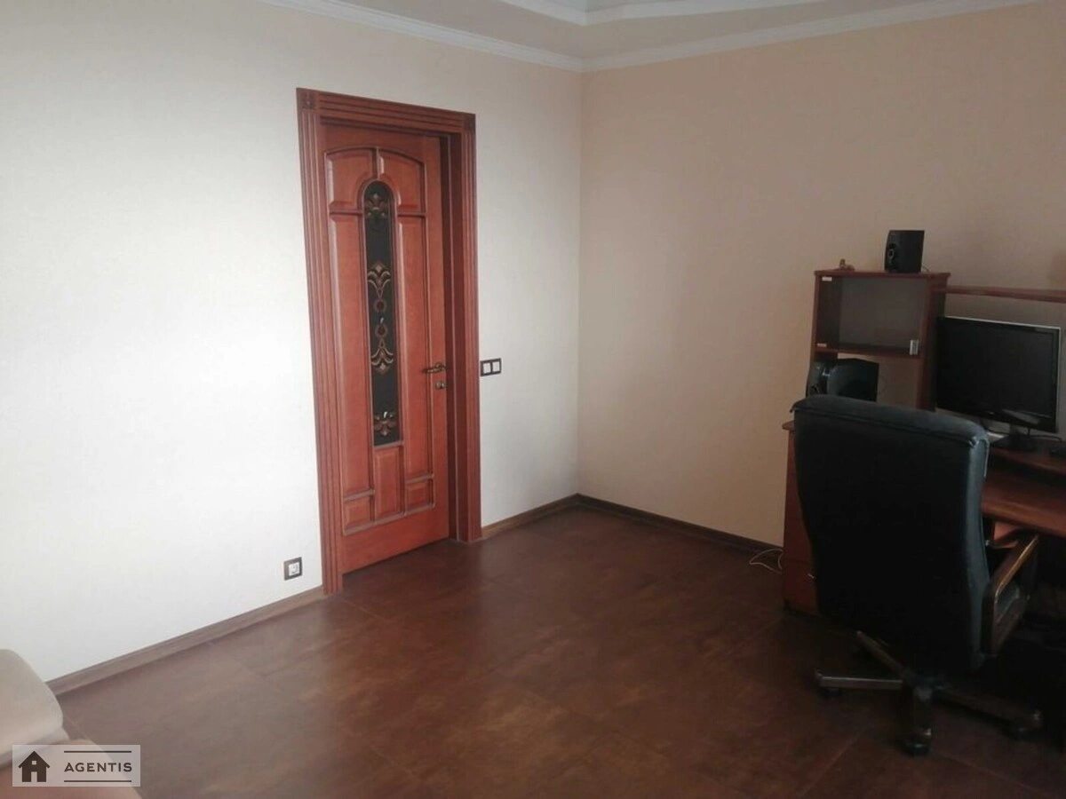 Здам квартиру 2 кімнати, 65 m², 19 пов./26 поверхів. 1, Зарічна 1, Київ. 