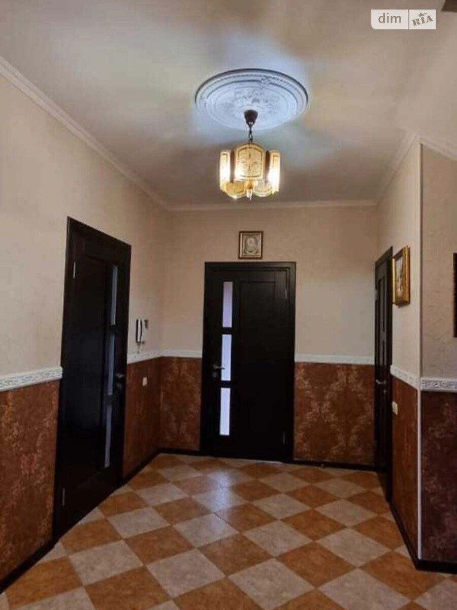 House for sale 200 m², 2 floors. Konovaltsya YE. vul., Baykovtsy. 