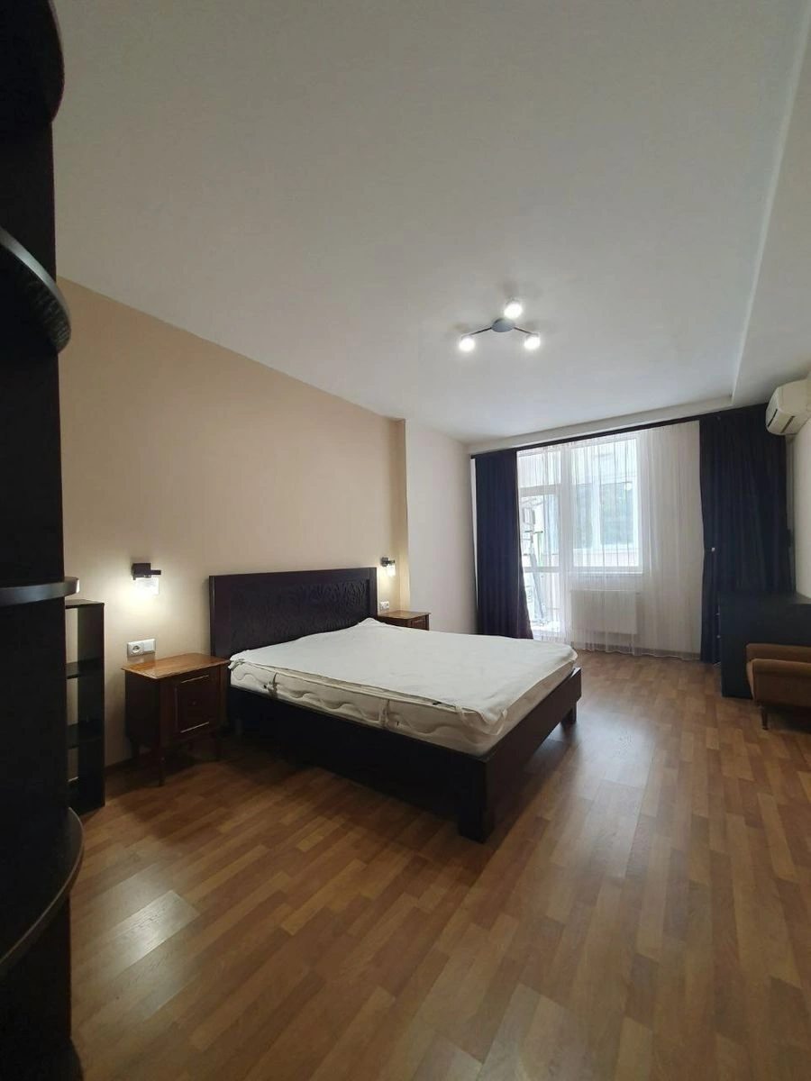 Apartment for rent 3 rooms, 120 m², 4th fl./22 floors. 22, Saperno-Slobidska 22, Kyiv. 