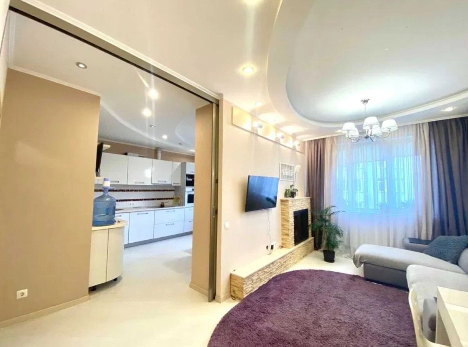 Сдам квартиру 2 комнаты, 65 m², 6 эт./24 этажа. 1, Феодосийская 1, Киев. 