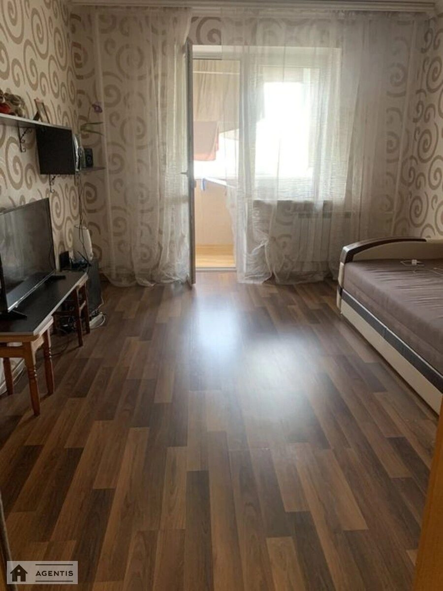 Apartment for rent 3 rooms, 75 m², 8th fl./10 floors. 7, Zaharivska 7, Kyiv. 