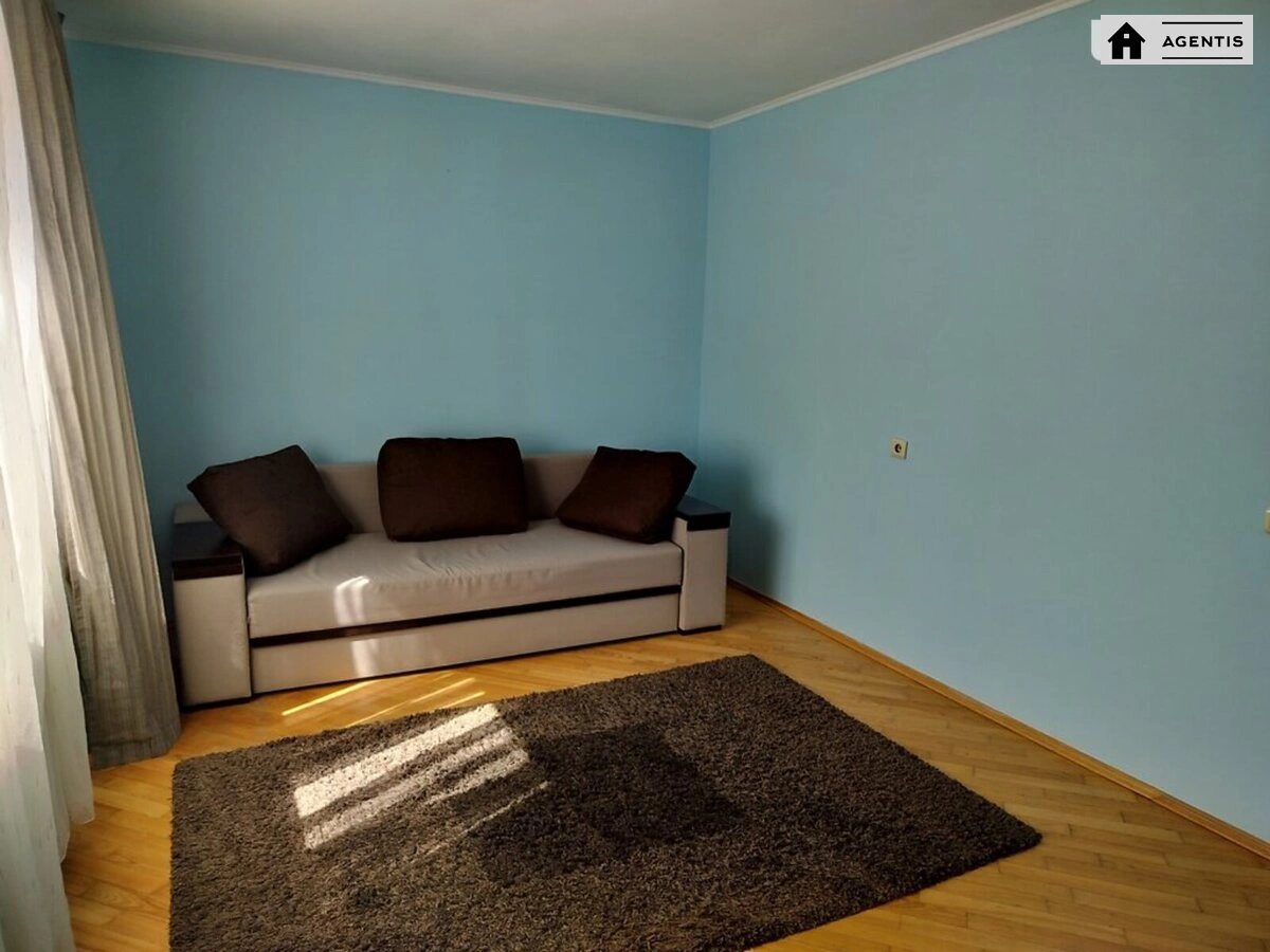 Здам квартиру 2 кімнати, 65 m², 8 пов./18 поверхів. 3, Вишняківська 3, Київ. 