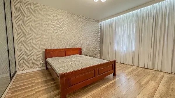 Сдам квартиру 2 комнаты, 65 m², 2 эт./25 этажей. 31, Анни Ахматової вул., Киев. 